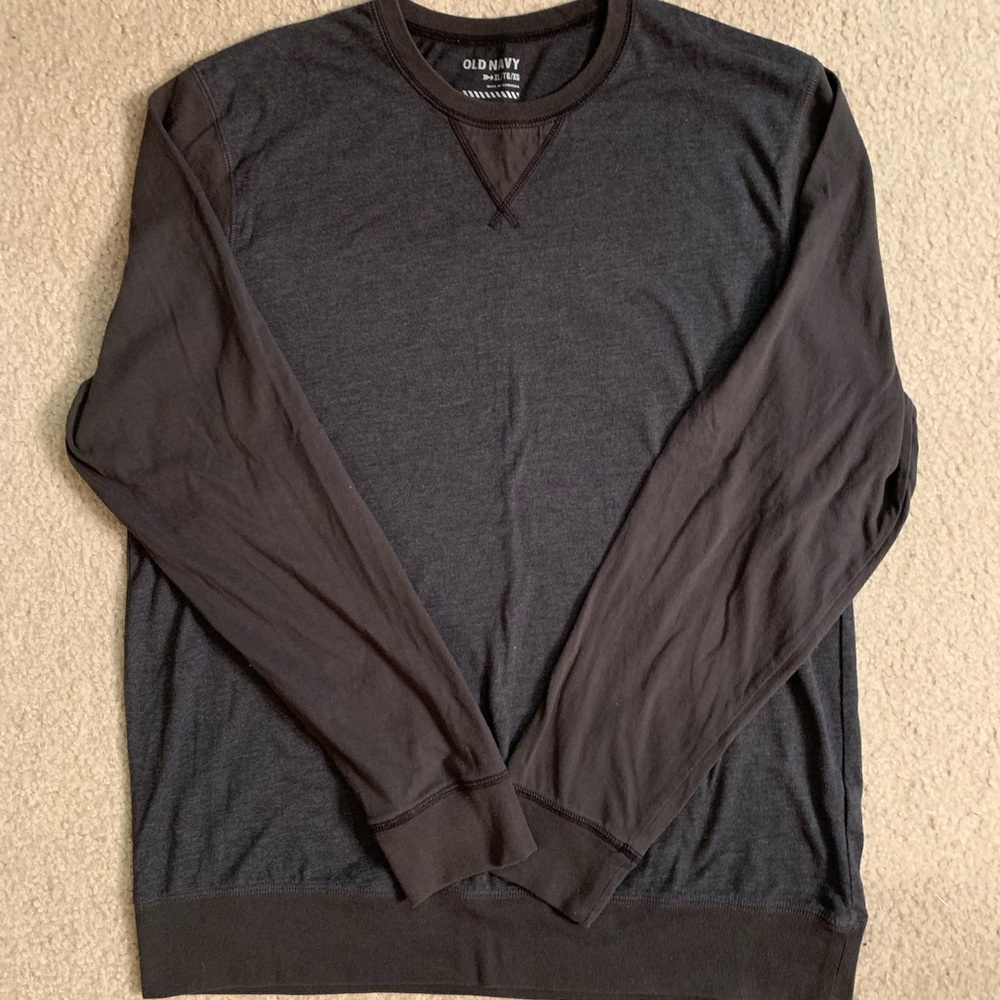 Old Navy men’s long sleeve pullover